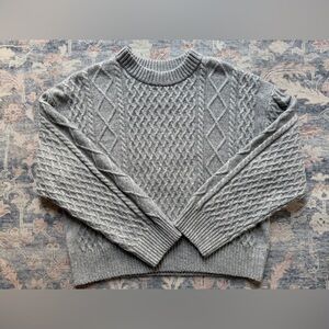 H&M cable knit sweater. Size M. Like new condition